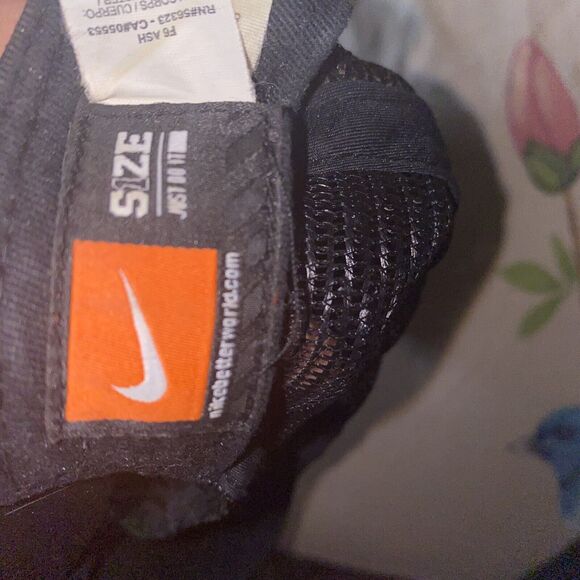 Nike Trucker Hat Non Ducor Duco Black Snapback Mesh Back - Picture 4 of 9